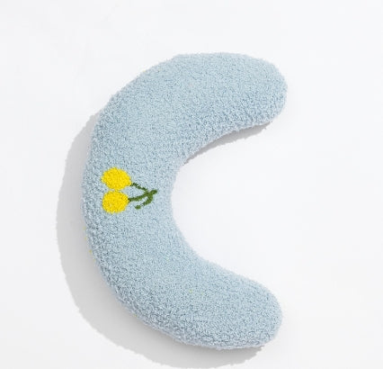 Cat U-shaped